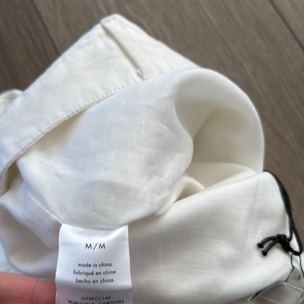 Onia Air Linen Boyfriend Short Solid White NWT size medium - Picture 8 of 9